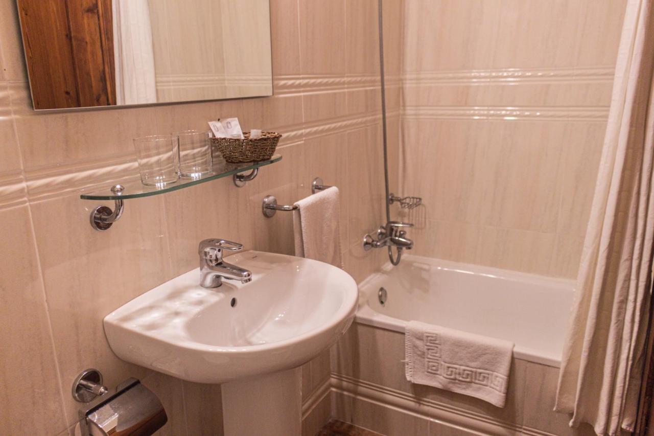 Hotel Tárbena Екстериор снимка