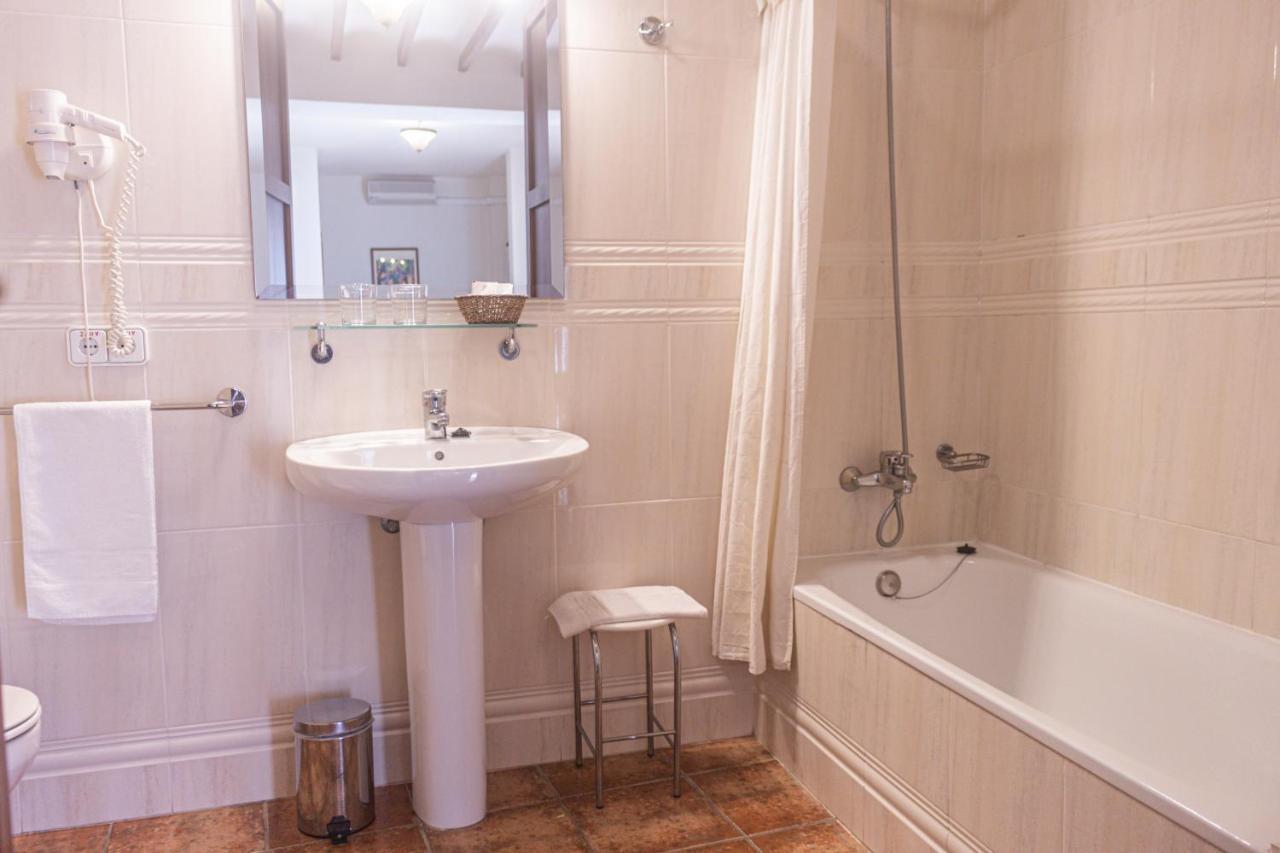 Hotel Tárbena Екстериор снимка